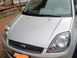 Usata 2006 Ford Fiesta | 1000 €
