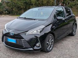 Nero Usata 2019 Toyota Yaris Hybrid Due volumi | 12.500 € (Buon prezzo)