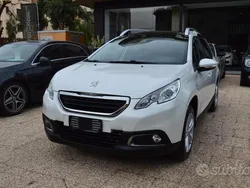 Bianco Usata 2016 Peugeot 2008 Active SUV | 11.900 € (Cara)