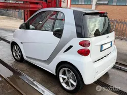 Usata 2011 Smart ForTwo Coupé Pure Due volumi | 4850 € (Buon prezzo)