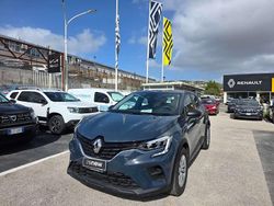 Blu/azzurro Usata 2020 Renault Captur Life SUV | 14.900 € (Buon prezzo)