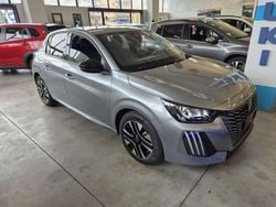Argento Nuova 2025 Peugeot 208 Allure Due volumi | 18.500 € (Buon prezzo)
