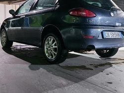 Blu Usata 2004 Alfa Romeo 147 Due volumi | 1300 € (Buon prezzo)