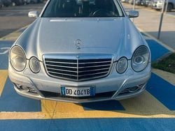 Grigio Usata 2008 Mercedes E320 Tre volumi | 2800 €