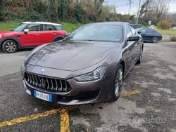 Grigio Usata 2018 Maserati Ghibli GranLusso Tre volumi | 27.990 € (Super prezzo)