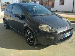 Grigio Usata 2013 Fiat Punto Lounge Due volumi | 4500 € (Buon prezzo)