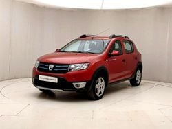 Arancione Usata 2015 Dacia Sandero Stepway Due volumi | 7500 € (Buon prezzo)