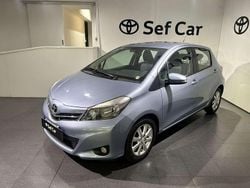 Blu Usata 2011 Toyota Yaris Lounge Tre volumi | 5900 € (Buon prezzo)