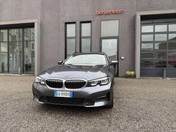 Grigio Usata 2020 BMW 318 Advantage Station wagon | 20.990 € (Buon prezzo)