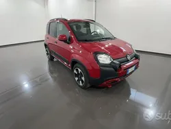 Rosso Usata 2024 Fiat Panda Cross Cross Due volumi | 14.500 € (Cara)