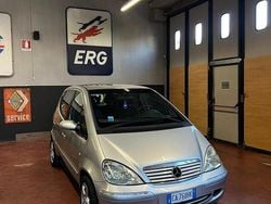 Usata 2003 Mercedes A170 Tre volumi | 1500 € (Buon prezzo)