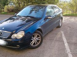 Usata 2003 Mercedes C220 Coupé | 2500 €