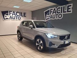 Grigio Usata 2023 Volvo XC40 Ultimate SUV | 32.500 € (Buon prezzo)