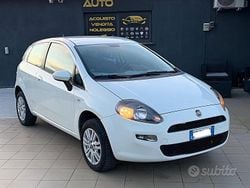 Bianco Usata 2013 Fiat Punto Street Tre volumi | 2900 € (Ottimo prezzo)