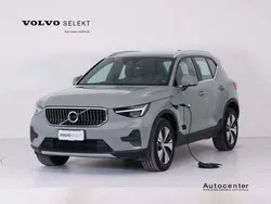 Verde Usata 2022 Volvo XC40 Core SUV | 29.900 € (Buon prezzo)