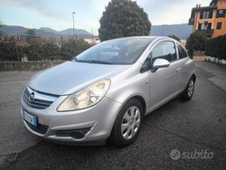 Grigio Usata 2010 Opel Corsa Due volumi | 3900 € (Buon prezzo)