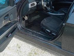 Usata 2006 BMW 2000 Tre volumi | 1500 €