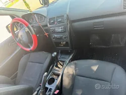 Usata 2011 Mercedes A180 Due volumi | 3600 € (Buon prezzo)