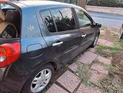 Grigio Usata 2007 Renault Clio III Tre volumi | 3000 €