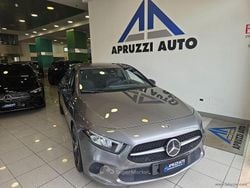 Grigio Usata 2022 Mercedes A200 Edition Tre volumi | 26.500 € (Buon prezzo)