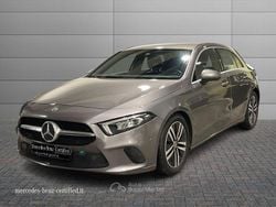 Grigio montagna Usata 2021 Mercedes A180 Tre volumi | 24.700 € (Buon prezzo)