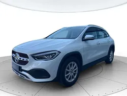 Bianco digital metallizzato Usata 2021 Mercedes GLA180 Business SUV | 31.800 € (Ottimo prezzo)