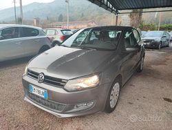 Grigio Usata 2012 VW Polo Highline Tre volumi | 5700 € (Ottimo prezzo)