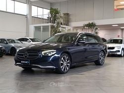 Blu Usata 2022 Mercedes E300 Business Station wagon | 32.500 € (Buon prezzo)