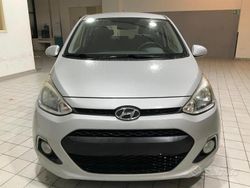 Grigio Usata 2016 Hyundai i10 Due volumi | 7790 € (Ottimo prezzo)