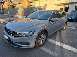 Grigio Usata 2022 VW Passat Business Station wagon | 19.500 € (Super prezzo)