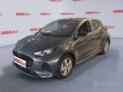 Grigio Nuova 2025 Mazda 2 Exclusive Tre volumi | 22.500 € (Buon prezzo)