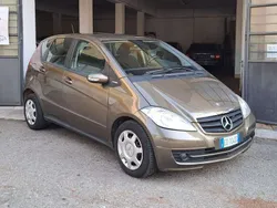 Bronzo Usata 2010 Mercedes A160 Edition Monovolume | 4500 € (Buon prezzo)
