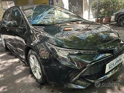 Nero Usata 2021 Toyota Corolla Active Tre volumi | 14.900 € (Ottimo prezzo)