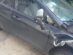 Usata 2009 Ford Fiesta Due volumi | 1000 €