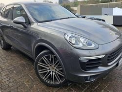 Grigio Usata 2015 Porsche Cayenne Sport SUV | 21.900 € (Ottimo prezzo)