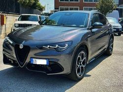 Grigio scuro Usata 2024 Alfa Romeo Stelvio Veloce SUV | 39.700 € (Buon prezzo)