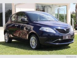 Blu/azzurro Usata 2016 Lancia Ypsilon Silver Due volumi | 7400 € (Buon prezzo)