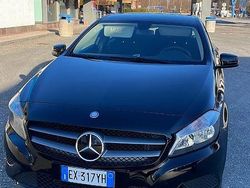 Nero Usata 2015 Mercedes A180 Executive Tre volumi | 13.000 € (Buon prezzo)