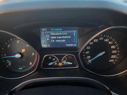 Blu Usata 2014 Ford Focus Tre volumi | 2000 €