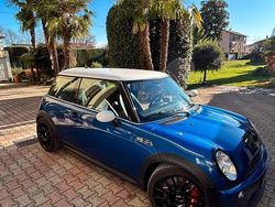 Blu Usata 2005 Mini Cooper S Due volumi | 9999 € (Molto cara)