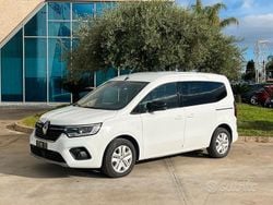 Bianco Nuova 2025 Renault Kangoo Equilibre Tre volumi | 24.900 € (Buon prezzo)