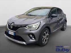 Grigio Usata 2022 Renault Captur Rive Gauche SUV | 18.900 € (Buon prezzo)