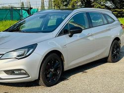 Grigio Usata 2017 Opel Astra Sport Station wagon | 7490 € (Buon prezzo)