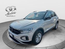 Beige Usata 2023 VW T-Roc Life SUV | 19.990 € (Ottimo prezzo)