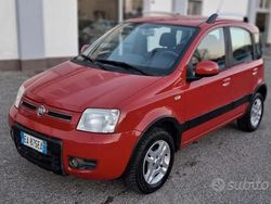 Rosso Usata 2010 Fiat Panda Active Tre volumi | 3500 € (Buon prezzo)
