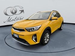 Giallo Usata 2022 Kia Stonic Urban SUV | 12.490 € (Ottimo prezzo)