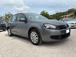 Grigio Usata 2011 VW Golf VI Tre volumi | 5990 € (Ottimo prezzo)