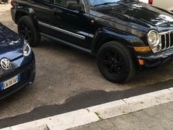Nero Usata 2006 Jeep Cherokee SUV | 9500 € (Cara)