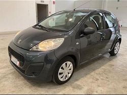 Grigio Usata 2013 Peugeot 107 Access Due volumi | 4500 € (Ottimo prezzo)