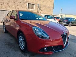 Rosso Usata 2020 Alfa Romeo Giulietta Tre volumi | 11.400 € (Buon prezzo)